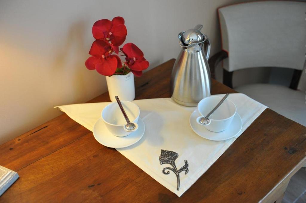 Le Clos Du Pontet Orlienas Room photo